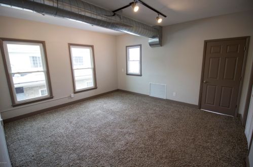 927 Burdick St, Kalamazoo MI  49001-3460 exterior