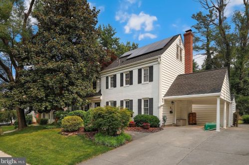 805 Fordham St, Rockville, MD 20850-1018