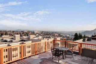 1011 Terrace St, Seattle WA  98122-2441 exterior