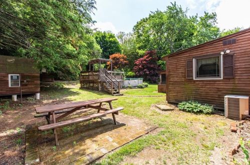 702 Knollwood Dr, Woonsocket RI 02895-2632 exterior