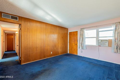 1221 Cinnabar Ave, Phoenix AZ 85020-1816 exterior