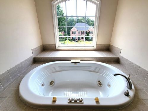 1080 Maycroft Knl, Lithonia GA 30078-7736 exterior