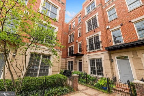 1335 Independence Ct, Washington, DC 20003-2380