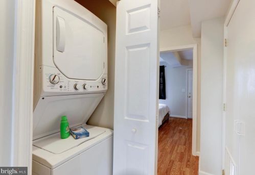 912 19 St, Washington DC 20002-4083 exterior