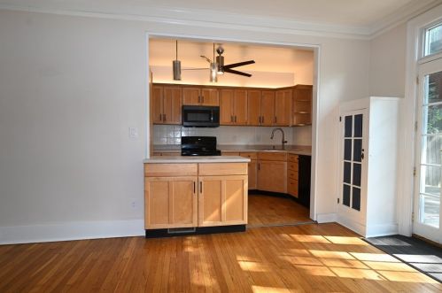 1122 King Ave, Pittsburgh PA 15206-1436 exterior