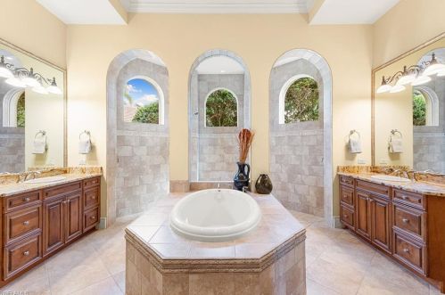 29130 Marcello, Naples FL 34110-2777 exterior