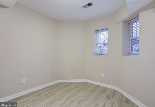 1329 10 St, Washington DC 20002-3718 exterior