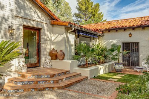 5210 Camino Real, Tucson AZ  85718-5029 exterior