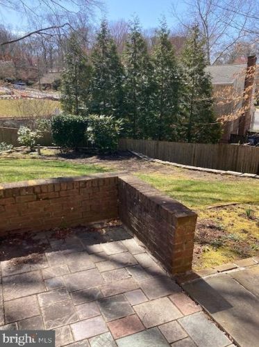 4032 40 Rd, Arlington VA 22207-4805 exterior