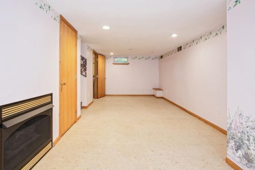 1103 Gresham Ave, Saint Paul MN  55128-5813 exterior