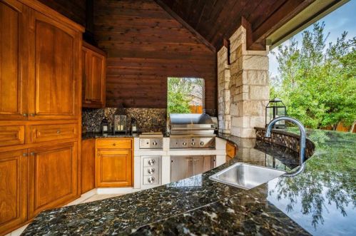 9904 Charthouse Cv, Austin TX 78730-3566 exterior