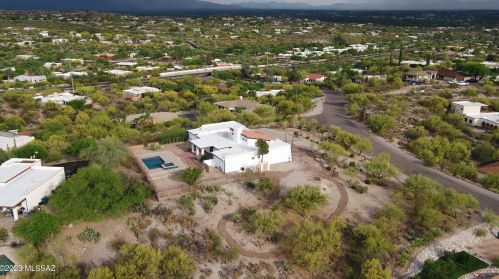 4701 Camino Gacela, Tucson AZ  85718-6813 exterior