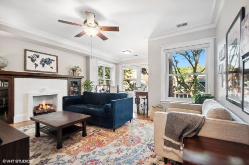 1449 Edgewater Ave, Chicago, IL 60660-4208