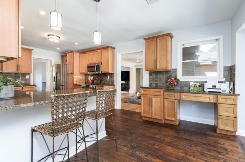 2519 Clairmont Rd, Atlanta GA 30329-2713 exterior