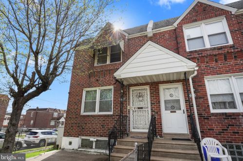 8667 Jackson St, Philadelphia, PA 19136-2147