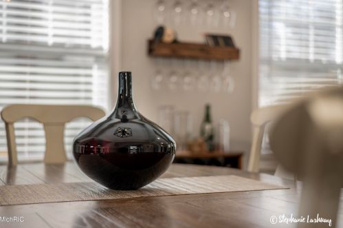 836 Sigsbee St, Grand Rapids MI 49506-2539 exterior