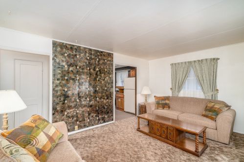 1220 Raynor Ave, Joliet, IL 60435-4130