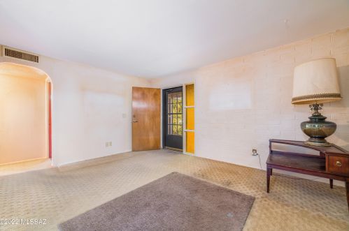 426 Calle Garcia, Tucson AZ 85706-5209 exterior