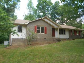 6121 Ashbrook Cir, High Point, NC 27263-3840