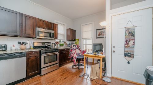 3133 Lyndale St, Chicago IL 60647-2823 exterior