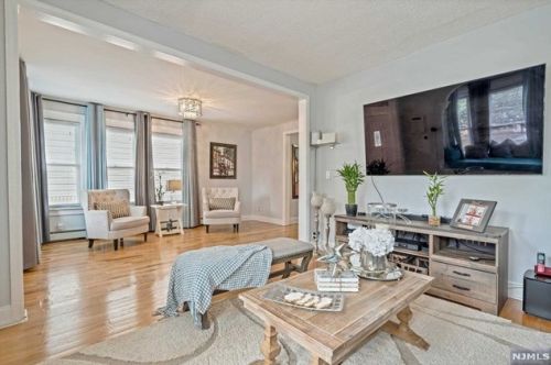 21 Washington Pl, Outwater, NJ 07026-3117