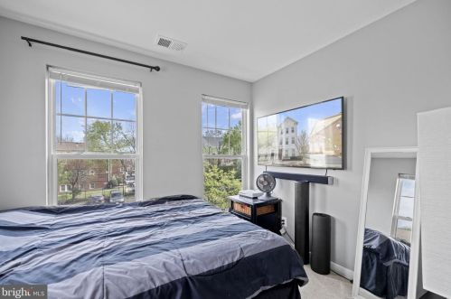 3923 Old Dominion Blvd, Alexandria VA 22305-1559 exterior