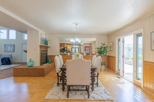 15542 Cornuta Ave, Bellflower CA 90706-4805 exterior