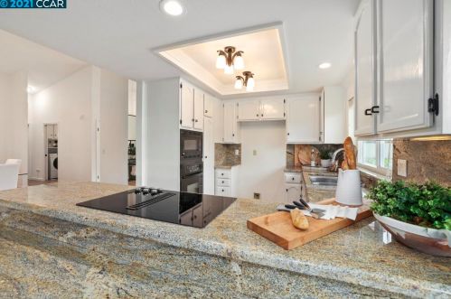 1806 Evalane Way, Concord CA 94519-2356 exterior