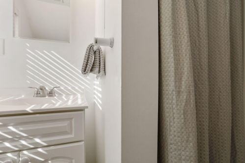 2212 Eleanor Ave, Saint Paul MN 55116-1101 exterior