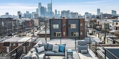 2011 Brown St, Philadelphia PA 19123-2256 exterior