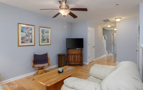 151 Starshine Cir, Bluffton SC 29910-4509 exterior