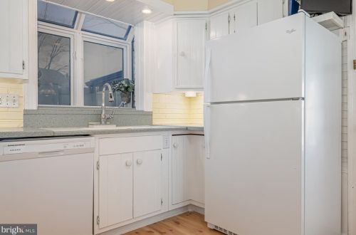 456 Gladstone Ave, Tavistock NJ 08033-4005 exterior