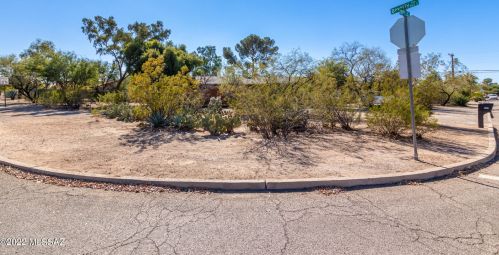 5252 18th St, Tucson AZ 85719-6760 exterior