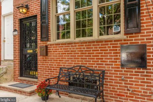 1318 Dickinson St, Philadelphia PA  19147-6221 exterior