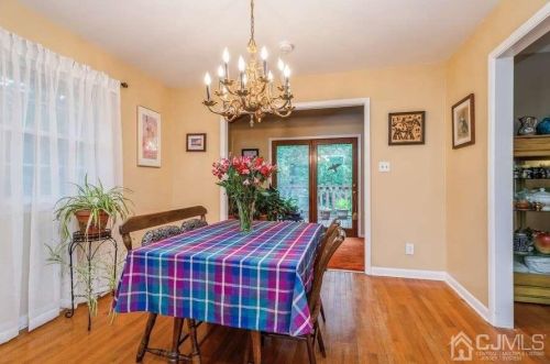 113 Todd St, Edison NJ  08817-5133 exterior