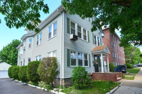 4765 Washington St, Boston, MA