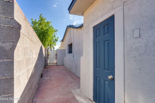 227 24 St, Tucson AZ 85713-1645 exterior