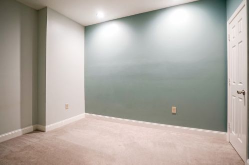 10 Weston Ave, Quincy MA  02170-1835 exterior