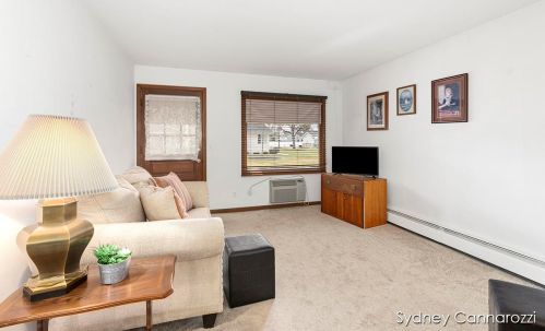 692 Andover St, Grand Rapids, MI 49548-7673