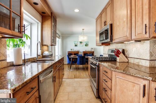 1841 Birch Rd, Mc Lean VA 22101-5317 exterior