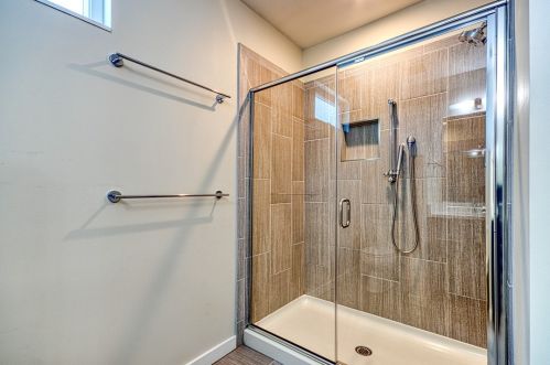 3206 Mary St, Pittsburgh PA  15203-2557 exterior