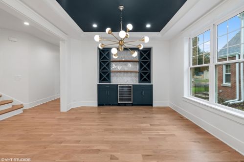 245 Highland Ave, Elmhurst IL  60126-2554 exterior