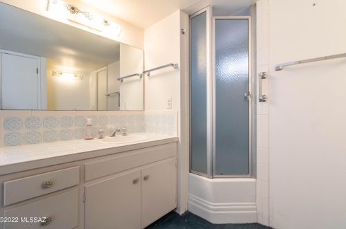 3380 Arroyo Chico, Tucson AZ  85716-5813 exterior