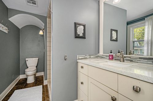 20 Un Ave, Grand Rapids MI 49503-4413 exterior