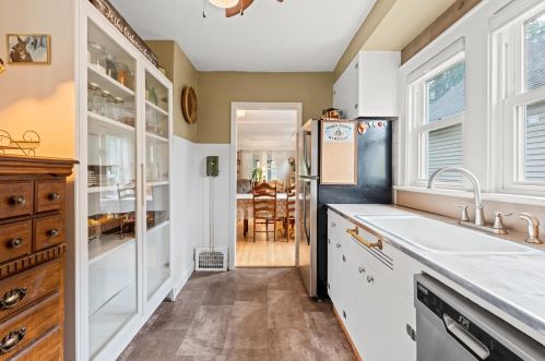 113 65, Milwaukee WI 53214-3249 exterior