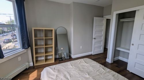 435 Irvine Turner Blvd, Newark NJ  07108-2413 exterior