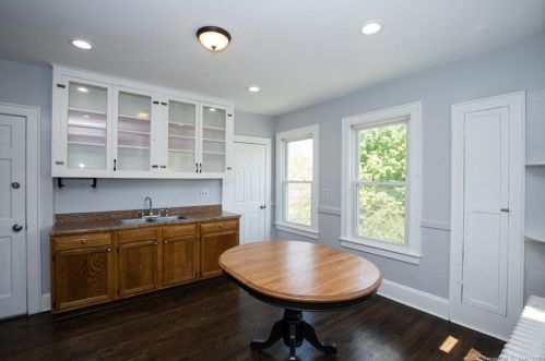 67 Orchard St, Wallingford CT 06492-4130 exterior