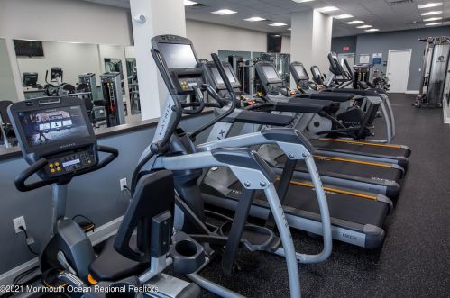 2204 Pine Valley Way, Piscataway NJ  08854-6468 exterior