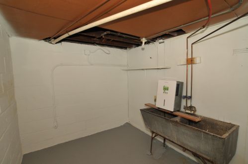 407 61, Milwaukee WI 53213-4124 exterior