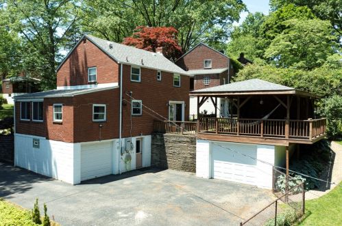 715 Gaywood Dr, Pittsburgh PA 15235-4144 exterior